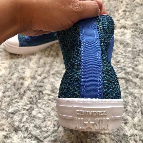 Converse All Star Chuck Taylor II with Lunarlon - Picture 12 of 12
